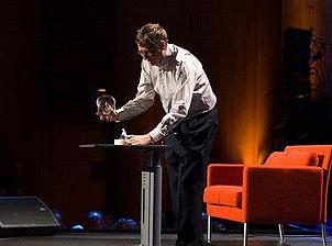 bill_gates_mosquit_1291441c More bugs from Gates...