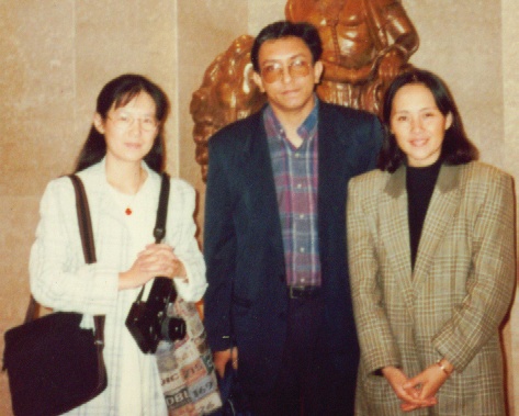 L to R Dr Li Hao, Nalaka Gunawardene & Sheri Liao, Beijing Oct 1996