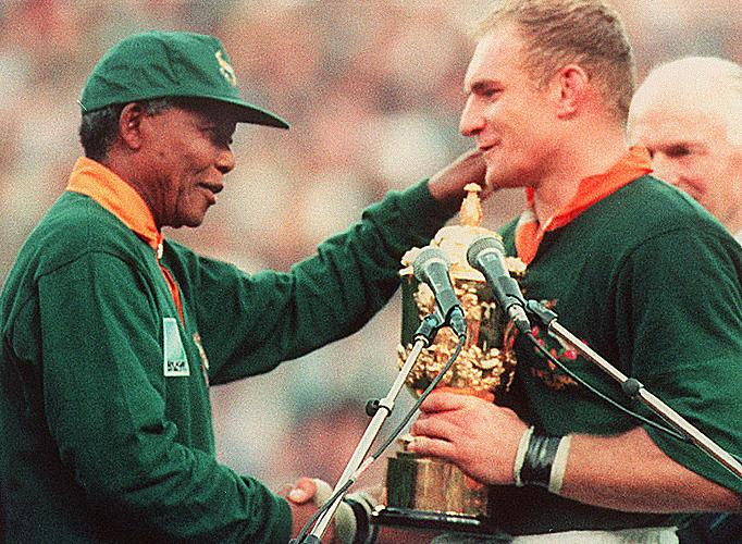 nelsonmandela_682x_1372603a