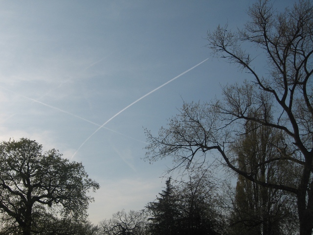 London skies, 21 April 2010