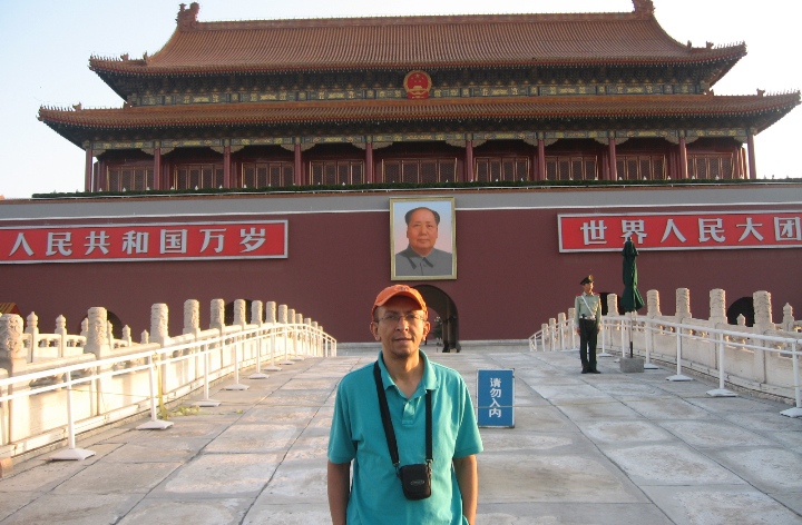 Under Chairman Mao's watchful eyes...