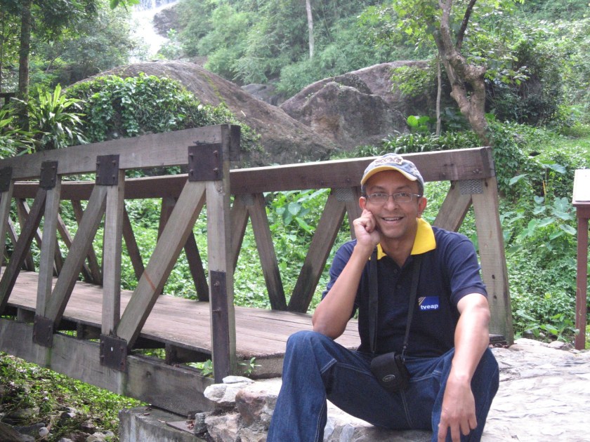 Nalaka Gunawardene in Chiang Mai, Thailand, Sep 2010 - Photo by Indika Wanniarachchi