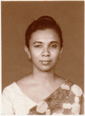 Manel Tampoe as a young teacher, in the 1950s