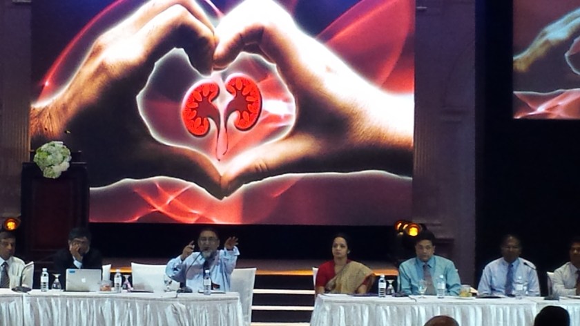 Professor Rezvi Sheriff, Sri Lanka's top kidney specialist, chairing National Policy Workshop on CKDu in Colombo, 16 Dec 2015