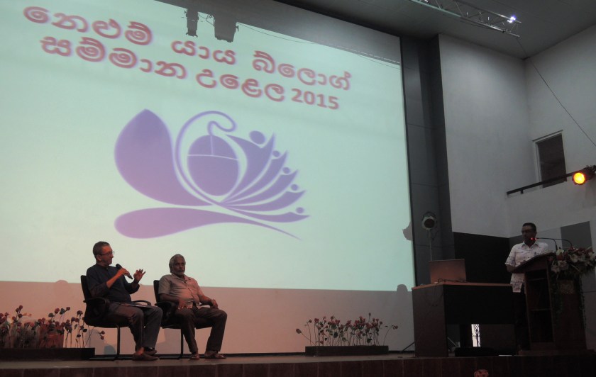 Nalaka Gunawardene (left) & Ajith Perakum Jayasinghe at Nelum Yaya Blog awards for 2015, held on 26 March 2016