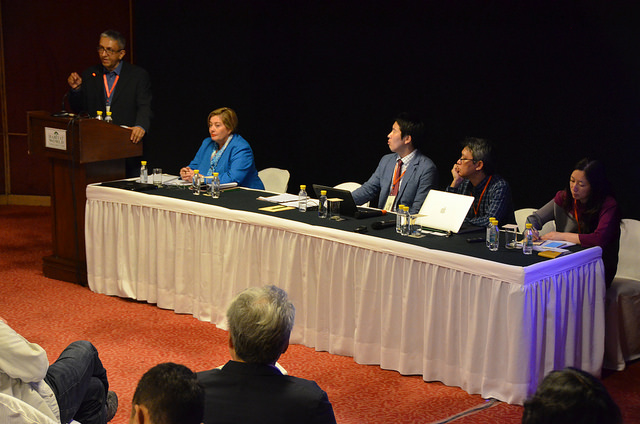 Nalaka Gunawardene speaks on media innovation under duress